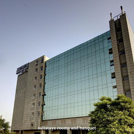 Saltstayz Premier Executive Serviced Apartment - Golf Course Extension Road Gurgaon Exterior foto