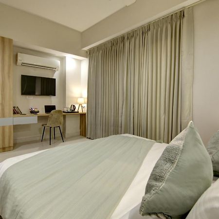 Saltstayz Premier Executive Serviced Apartment - Golf Course Extension Road Gurgaon Exterior foto