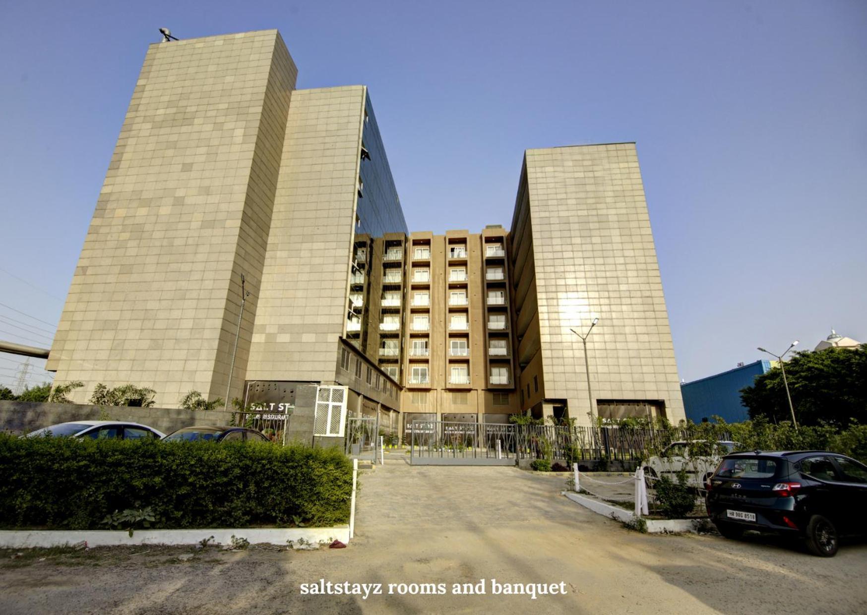 Saltstayz Premier Executive Serviced Apartment - Golf Course Extension Road Gurgaon Exterior foto